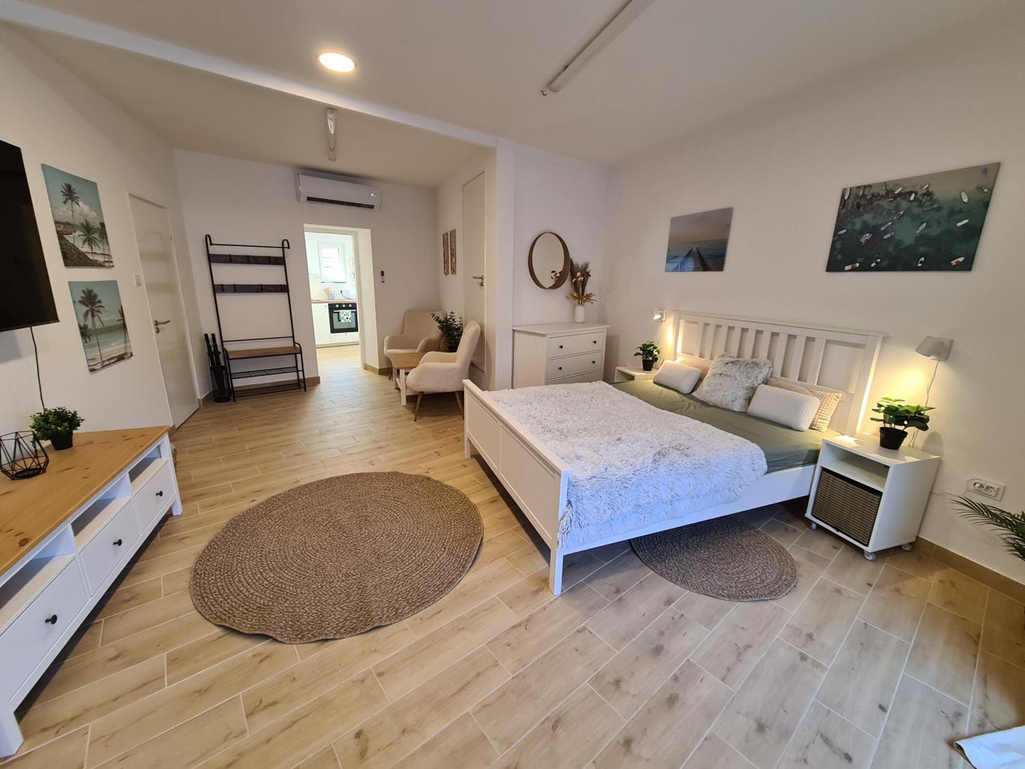 Kedves Apartman Pecs Exterior photo
